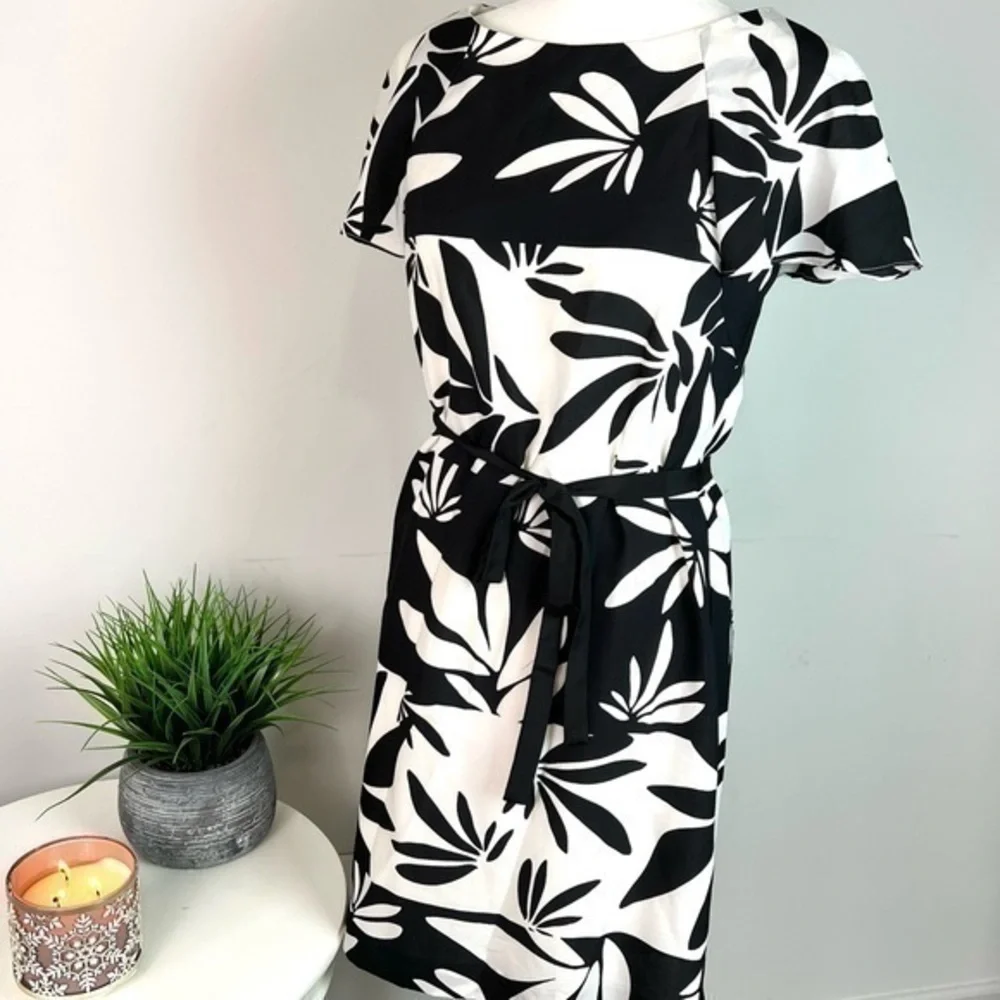 Tahari womens black and white Reverse Print Shift Dress size 4 - Picture 1 of 14